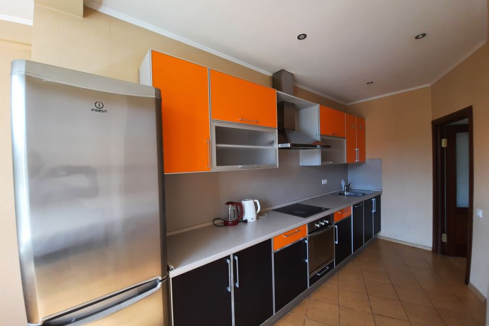 Сдаётся 3-комнатная квартира, 105 м²