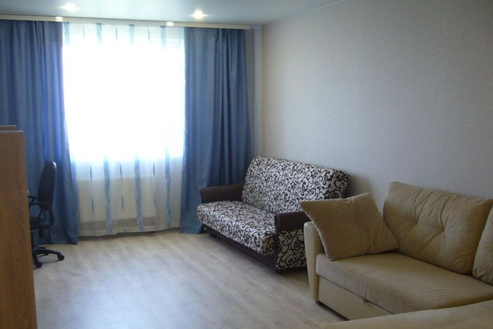 Сдаётся 1-комнатная квартира, 50 м²