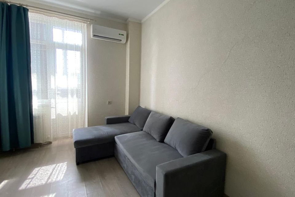 Сдаётся 1-комнатная квартира, 42 м²