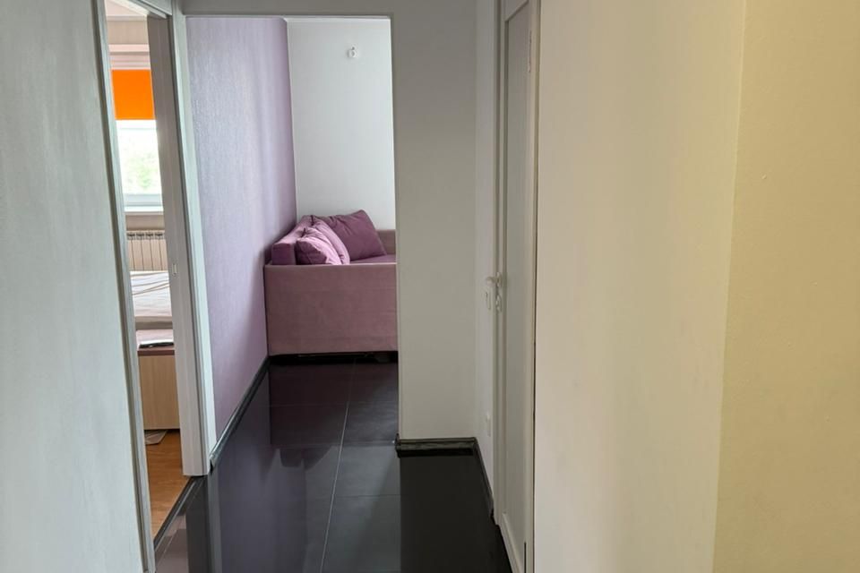 Сдаётся 1-комнатная квартира, 50 м²