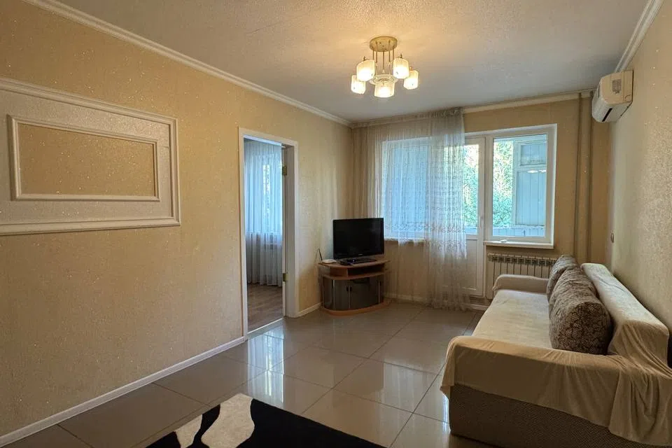Сдаётся 2-комнатная квартира, 45 м²