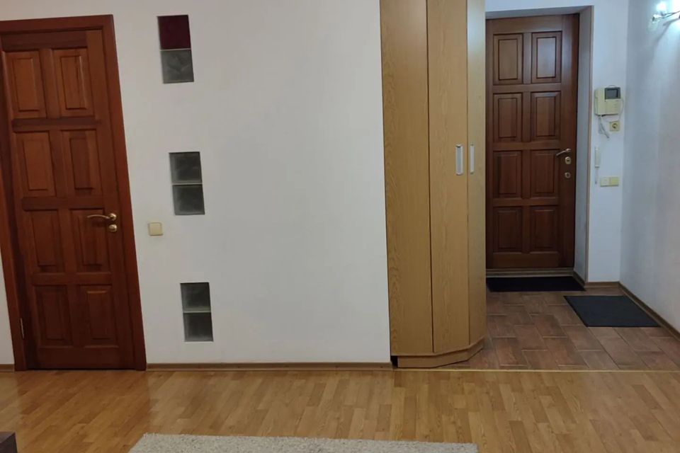 Сдаётся 2-комнатная квартира, 60 м²