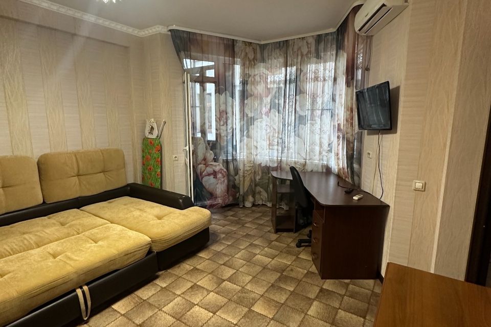 Сдаётся 1-комнатная квартира, 39 м²