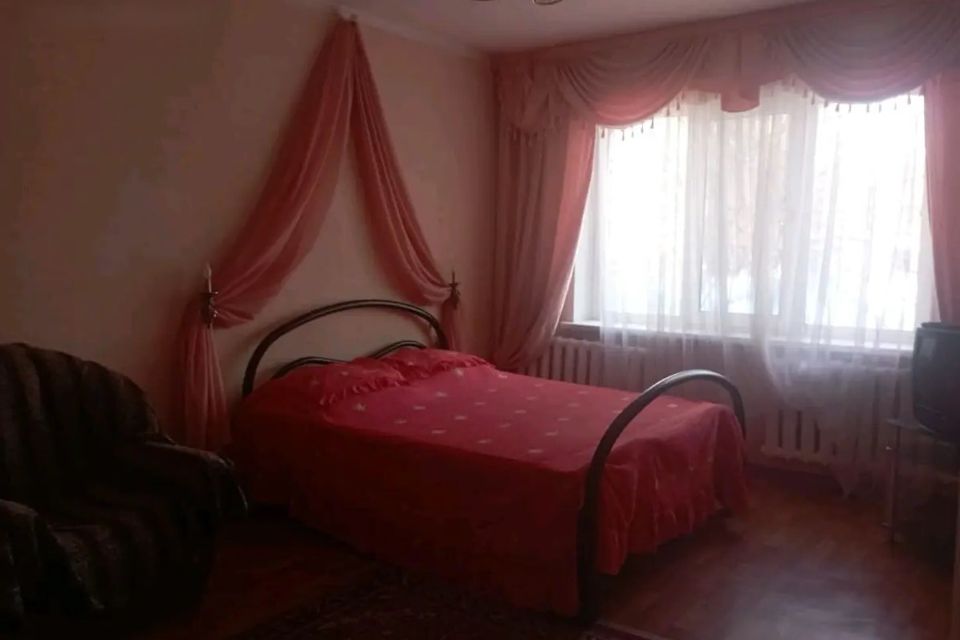 Сдаётся 1-комнатная квартира, 33 м²