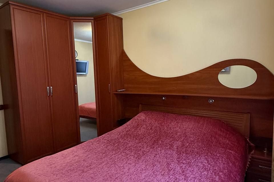 Сдаётся 2-комнатная квартира, 65 м²