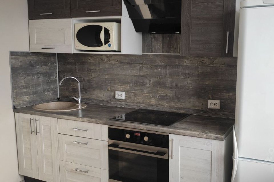 Сдаётся 1-комнатная квартира, 40 м²