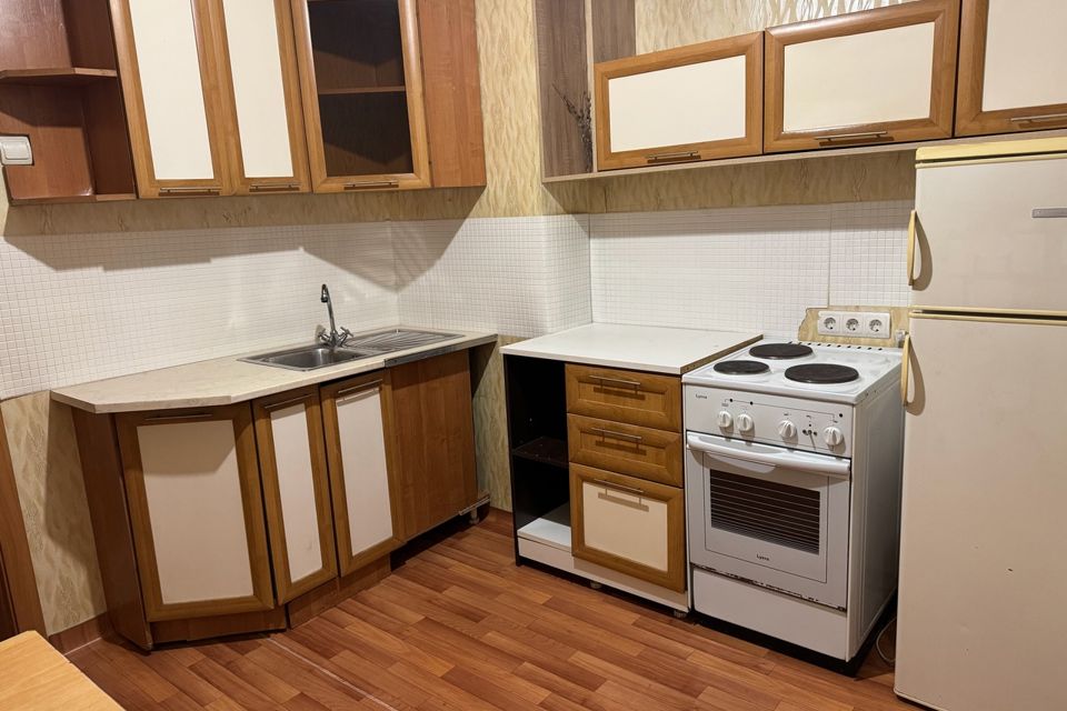 Сдаётся 1-комнатная квартира, 42 м²