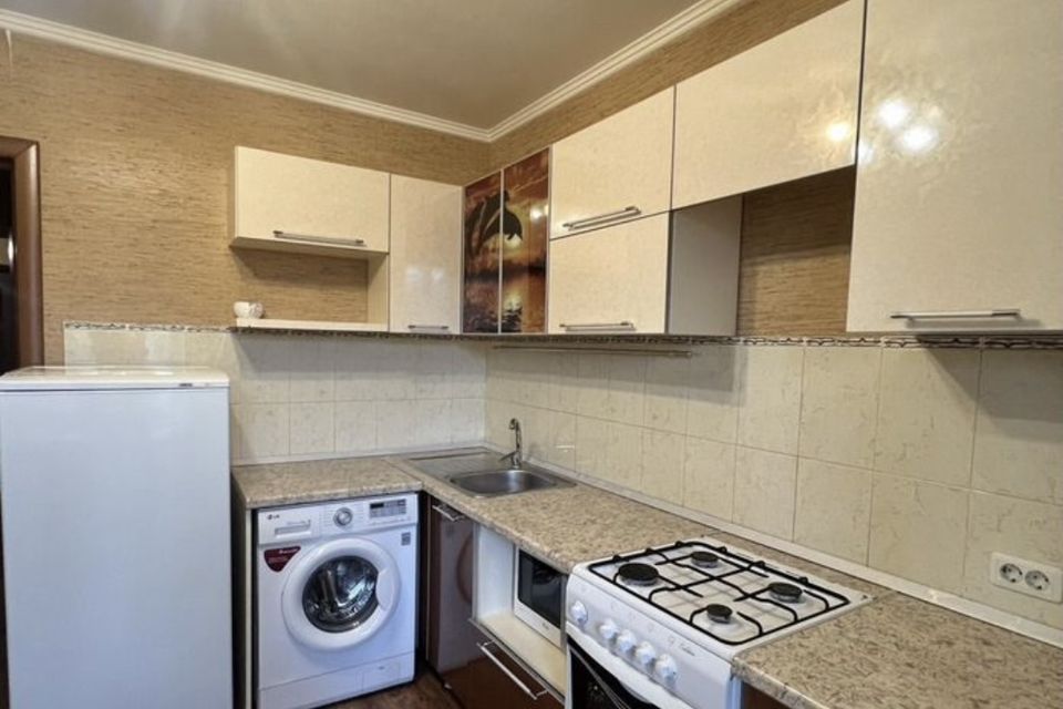 Сдаётся 1-комнатная квартира, 43 м²
