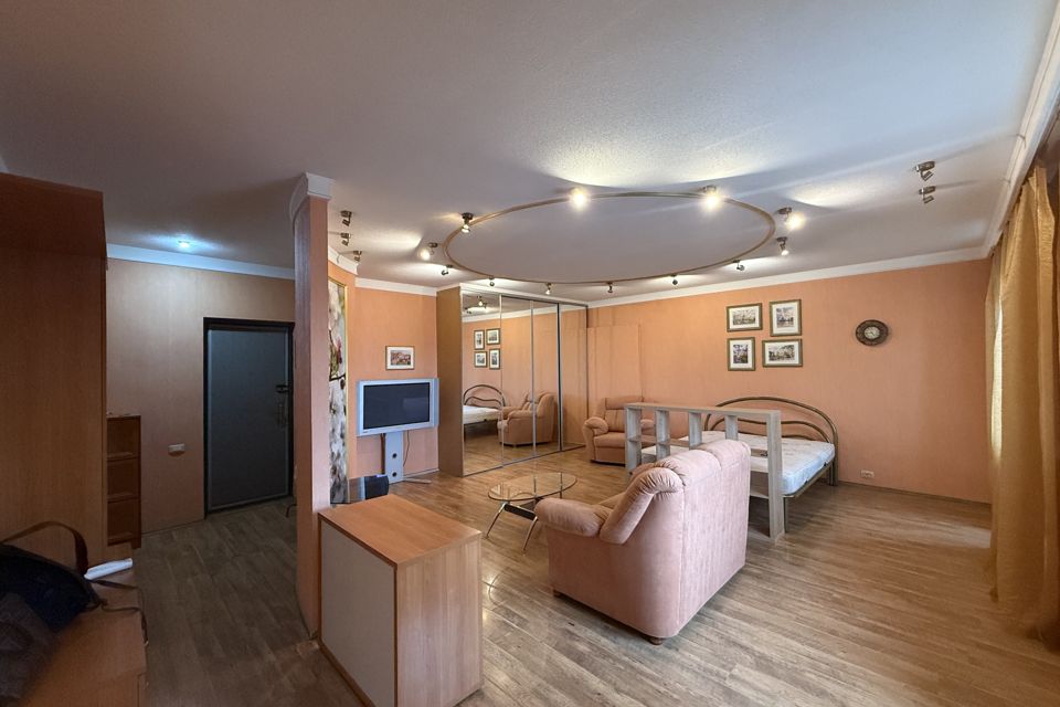 Сдаётся 1-комнатная квартира, 60 м²