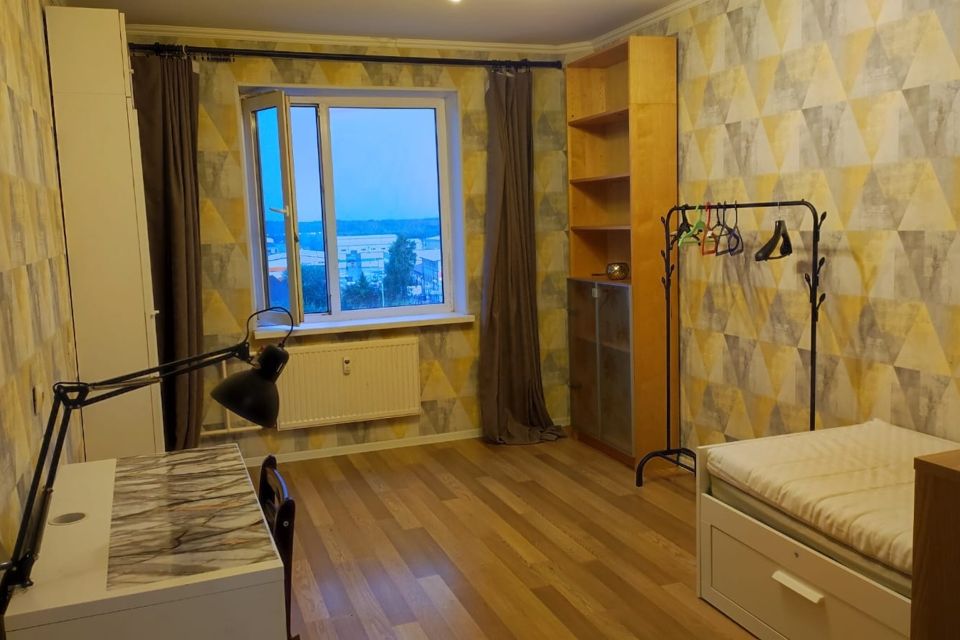 Сдаётся 2-комнатная квартира, 58 м²