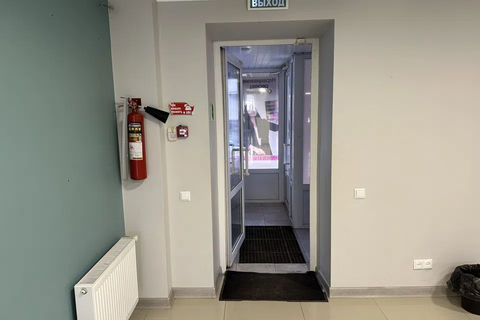 Сдаётся торговое помещение, 106 м²