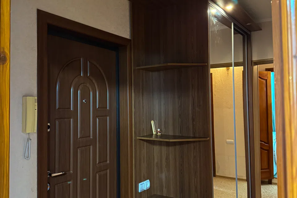 Сдаётся 2-комнатная квартира, 52.6 м²
