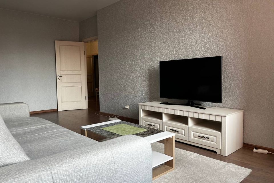 Сдаётся 2-комнатная квартира, 71 м²