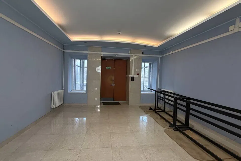 Сдаётся помещение своб. назначения, 300 м²