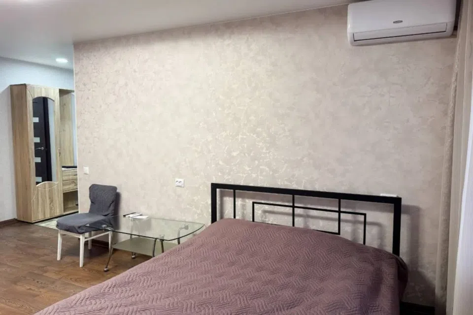 Сдаётся 1-комнатная квартира, 37 м²