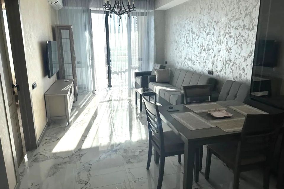 Сдаётся 1-комнатная квартира, 56 м²