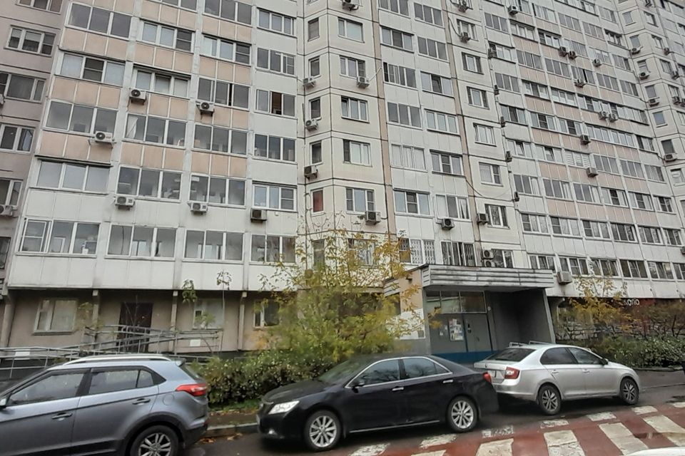 Сдаётся 2-комнатная квартира, 71 м²