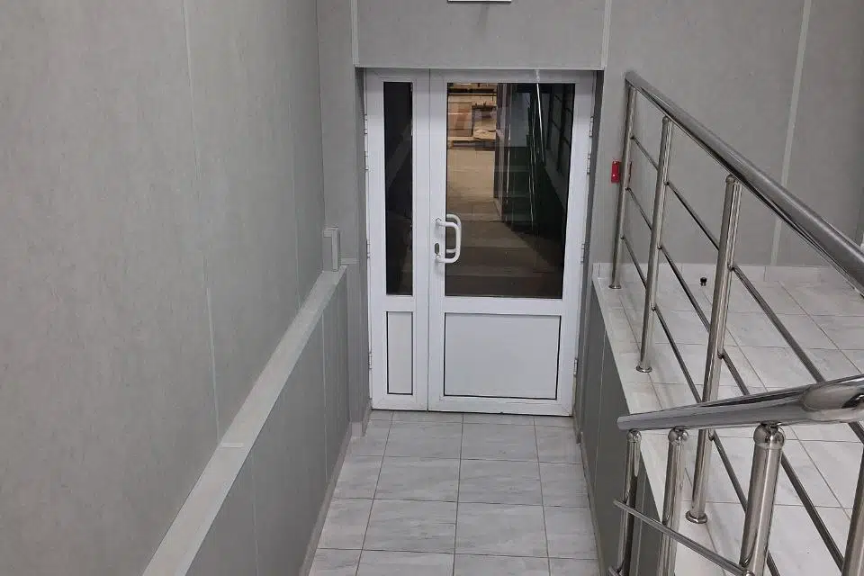 Сдаётся склад, 2200 м²
