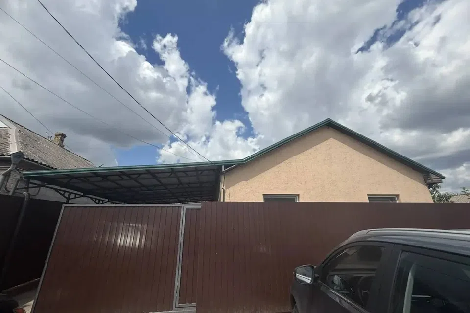 Сдаётся 1-этажный дом, 300 м²