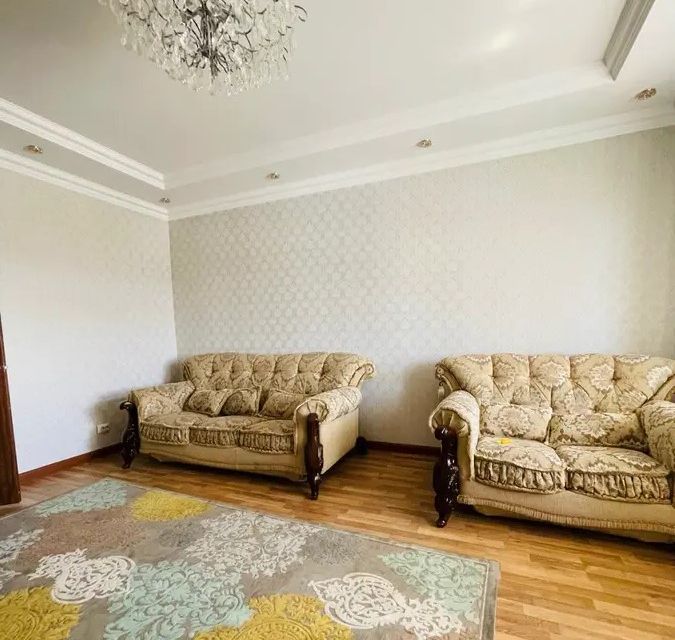 Сдаётся 2-комнатная квартира, 56 м²