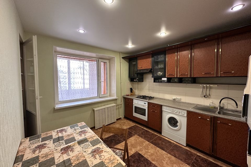Сдаётся 3-комнатная квартира, 102 м²