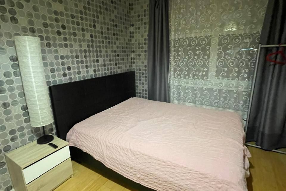 Сдаётся 1-комнатная квартира, 42 м²