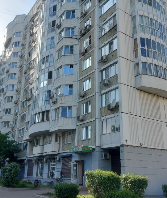 Сдаётся 2-комнатная квартира, 65 м²