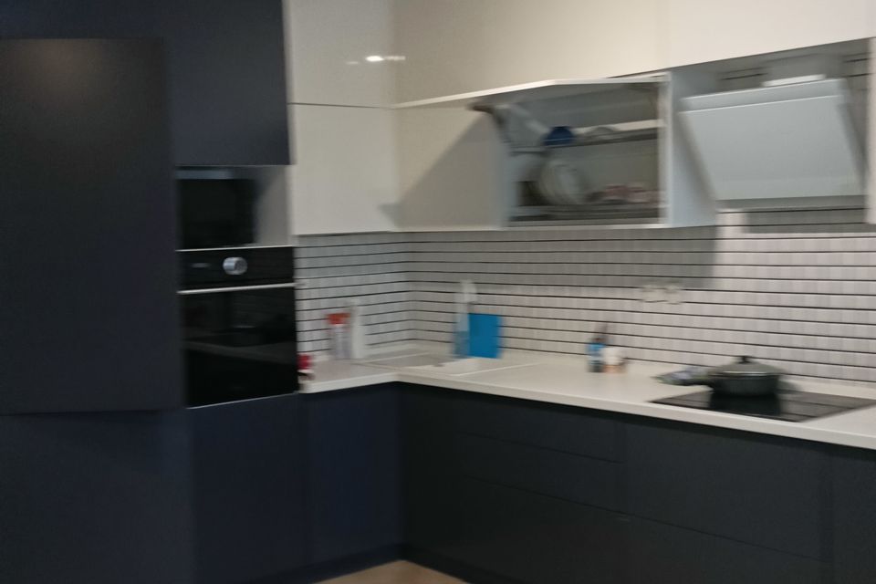 Сдаётся 2-комнатная квартира, 79.4 м²