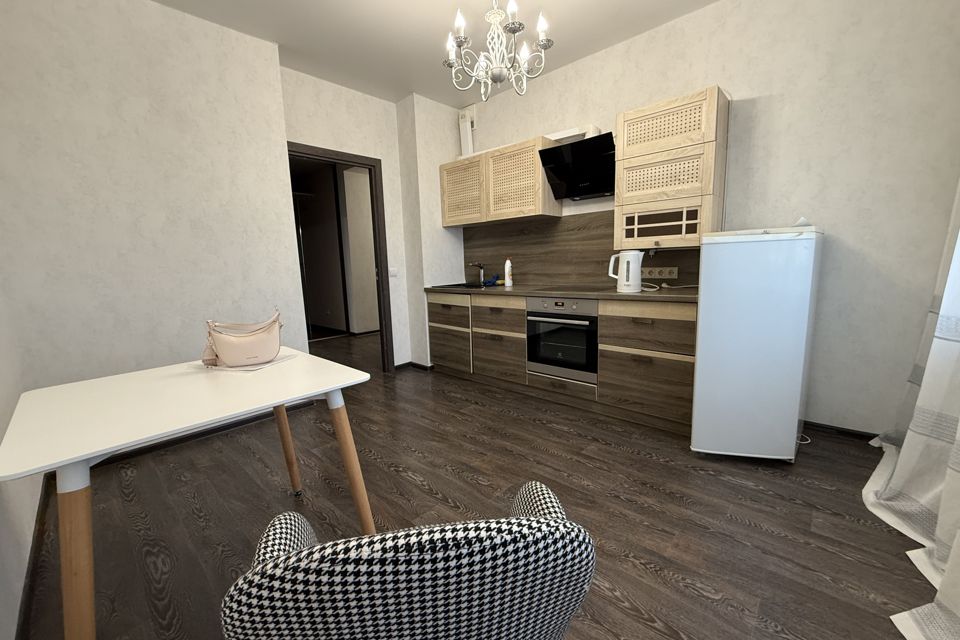 Сдаётся 1-комнатная квартира, 52 м²