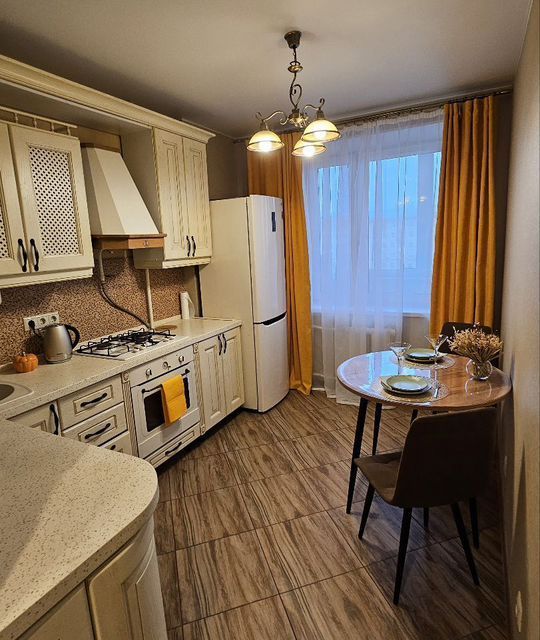 Сдаётся 1-комнатная квартира, 49 м²