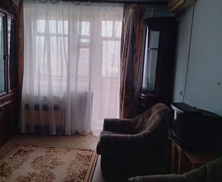 Сдаётся 1-комнатная квартира, 38 м²