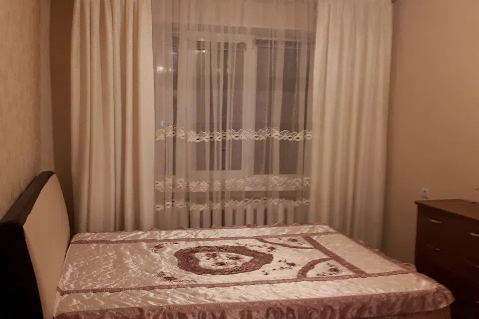 Сдаётся 2-комнатная квартира, 55 м²