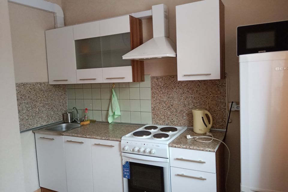 Сдаётся 1-комнатная квартира, 38 м²