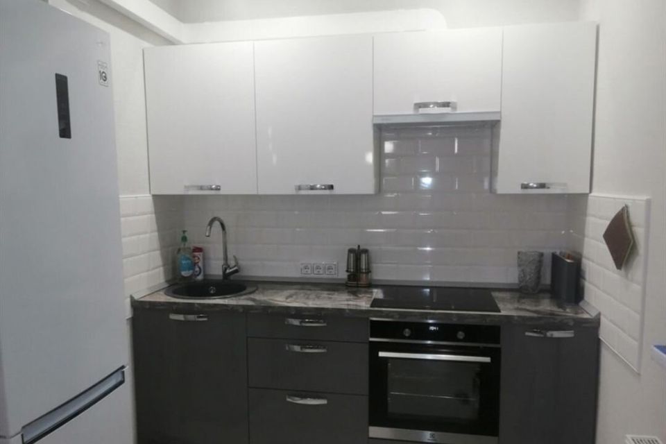 Сдаётся 1-комнатная квартира, 43 м²