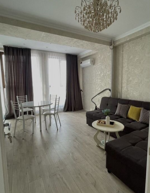 Сдаётся 2-комнатная квартира, 56 м²