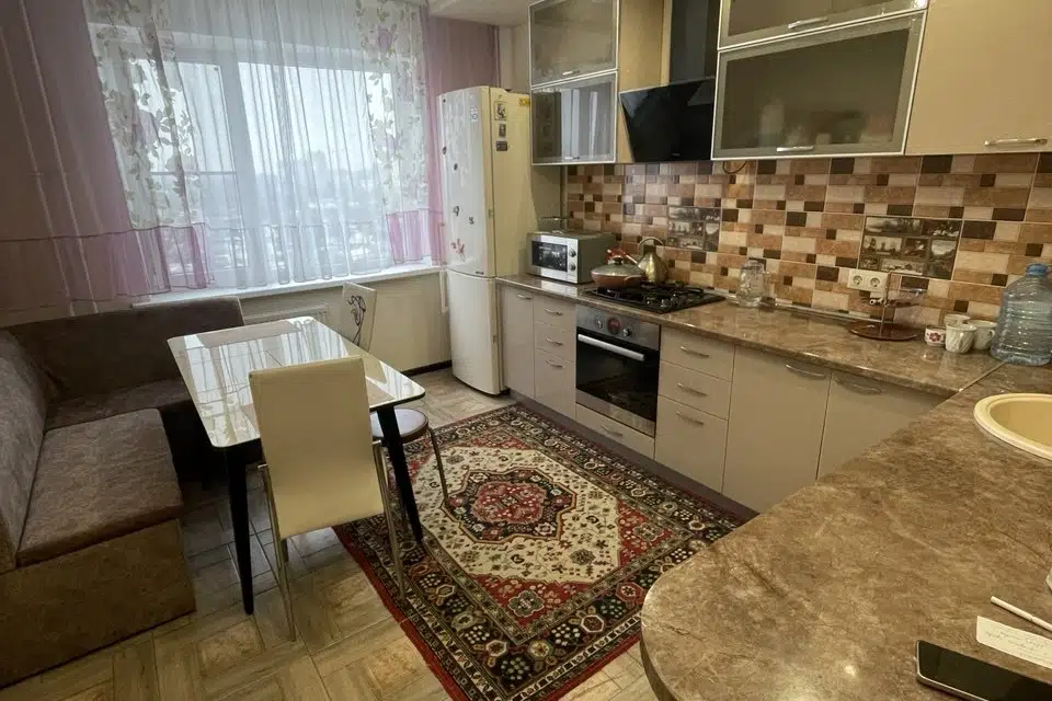 Сдаётся 3-комнатная квартира, 75 м²