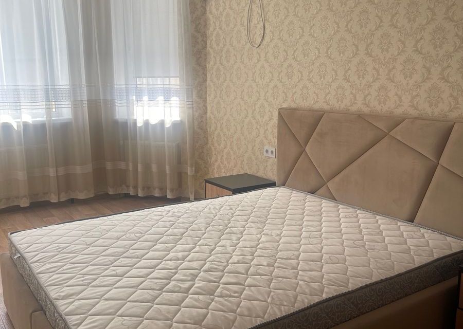 Сдаётся 1-комнатная квартира, 43 м²