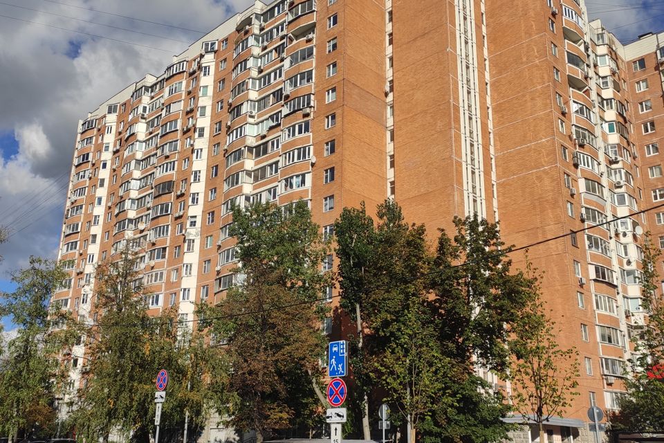 Сдаётся 2-комнатная квартира, 64 м²