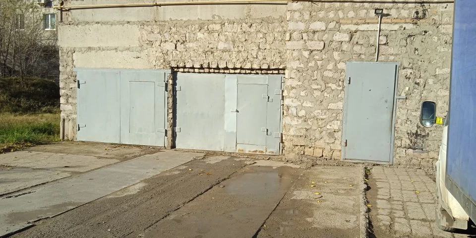 Сдаётся торговое помещение, 100 м²