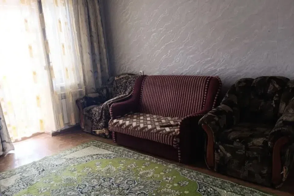 Сдаётся 2-комнатная квартира, 56 м²