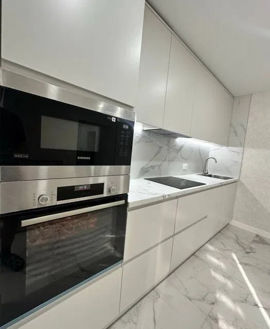 Сдаётся 3-комнатная квартира, 86 м²