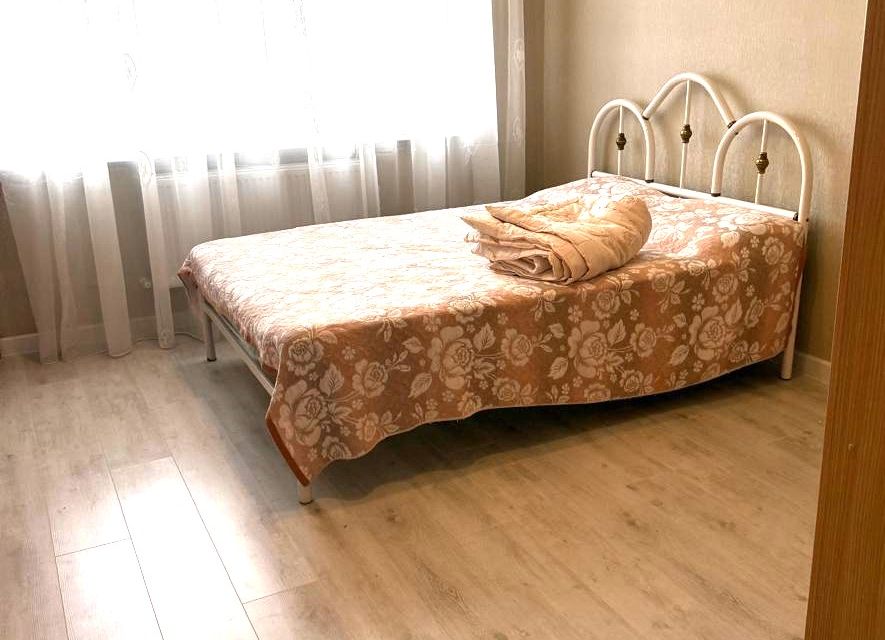 Сдаётся 2-комнатная квартира, 60.8 м²