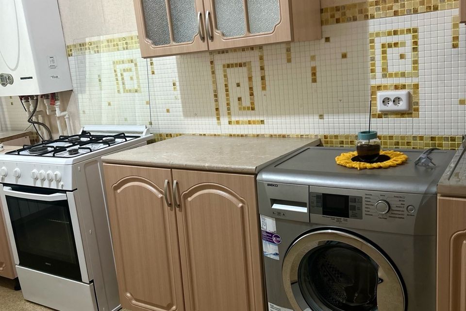 Сдаётся 1-комнатная квартира, 38 м²