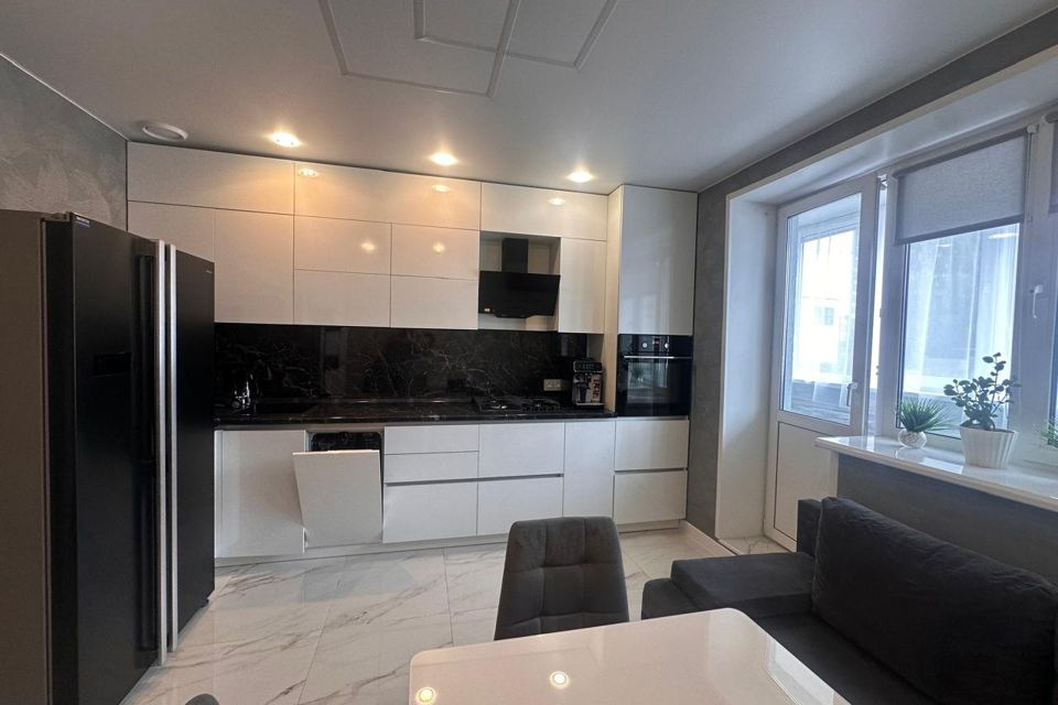 Сдаётся 2-комнатная квартира, 65 м²
