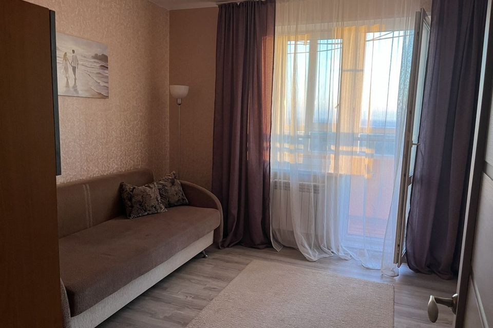 Сдаётся 2-комнатная квартира, 58 м²