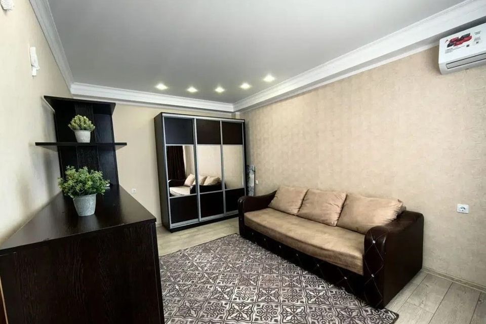Сдаётся 1-комнатная квартира, 40 м²