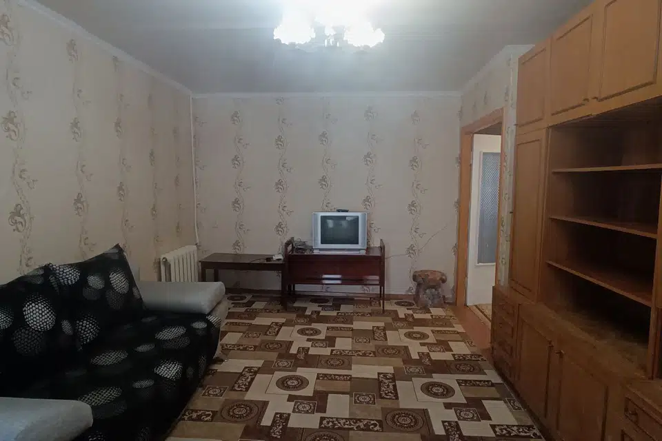 Сдаётся 4-комнатная квартира, 60 м²