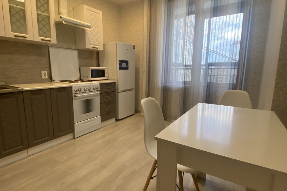 Сдаётся 2-комнатная квартира, 60 м²