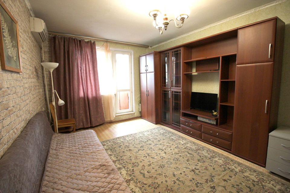 Сдаётся 2-комнатная квартира, 52 м²