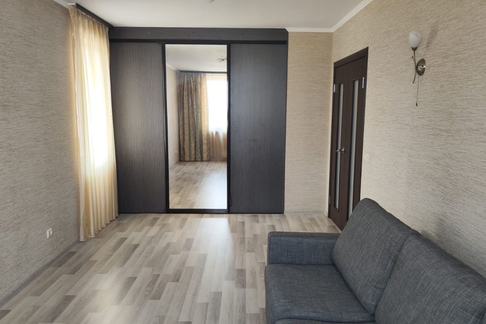 Сдаётся 1-комнатная квартира, 42 м²